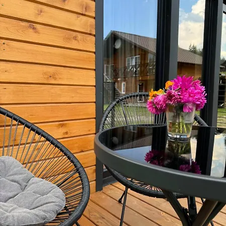 гуцульський двір 3*