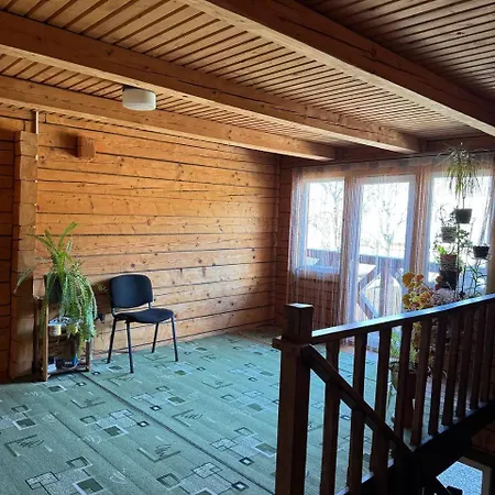 гуцульський двір Vorochta