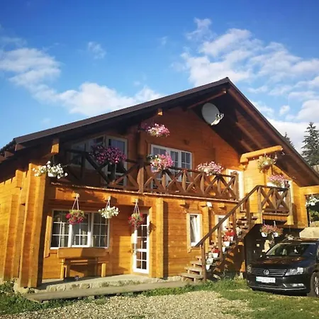 гуцульський двір Penzion Vorochta