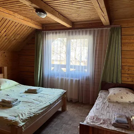 гуцульський двір Penzion 3*