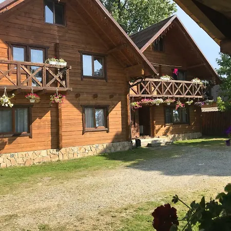 гуцульський двір Vorochta