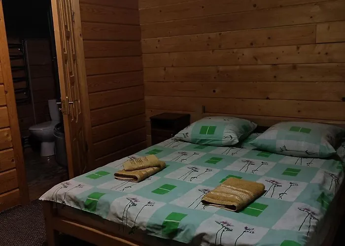 гуцульський двір
