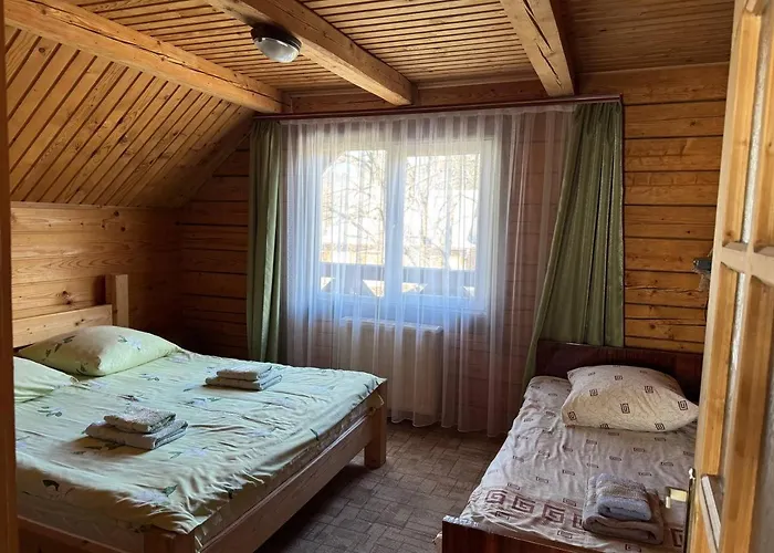 гуцульський двір 招待所 3*
